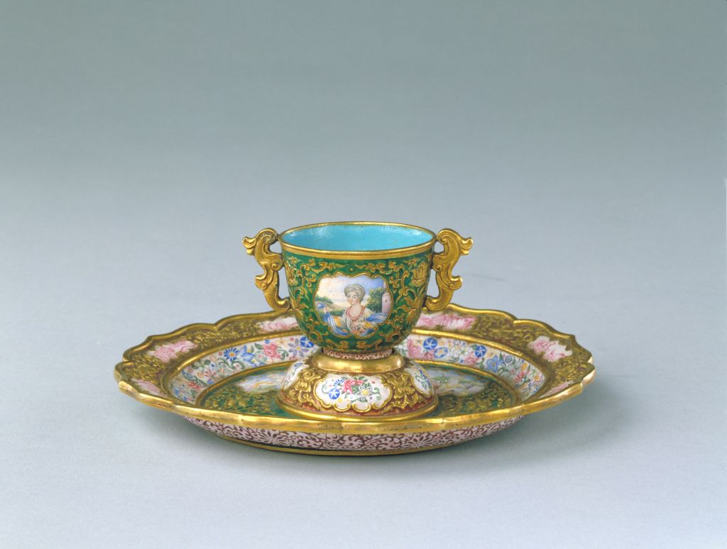 图片[1]-Qianlong style gold tire painting, enamel, landscape figure painting, cup and plate-China Archive